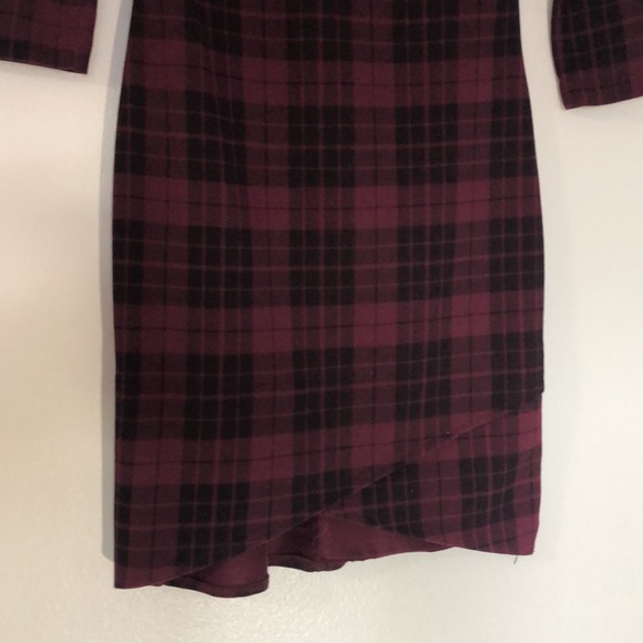 FOREVER21 | Plaid Burgundy Form-Fitted Sleeved Dress - Picture 3 of 4